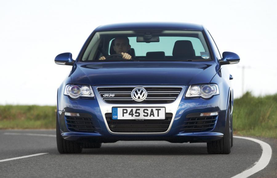  Volkswagen Passat R36 2008 года  (UK) (фото 14 из 14)